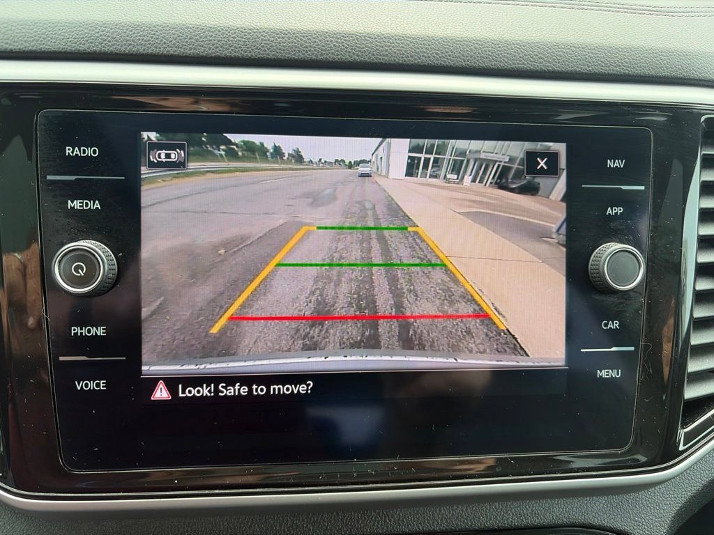 Used 2021 Volkswagen Atlas Cross Sport SEL AWD/4WD image 19