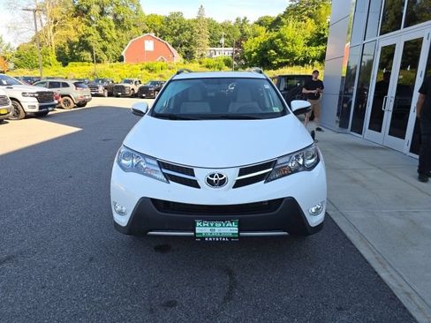 Used 2013 Toyota RAV4 XLE AWD/4WD image 2