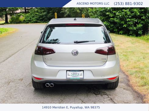 Used 2015 Volkswagen Golf TDI S FWD image 4