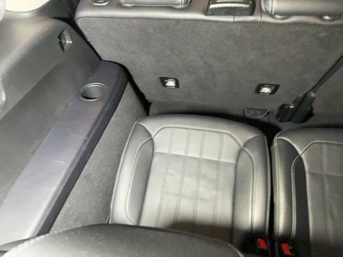 Used 2015 Mercedes-Benz GL 450 4MATIC image 82