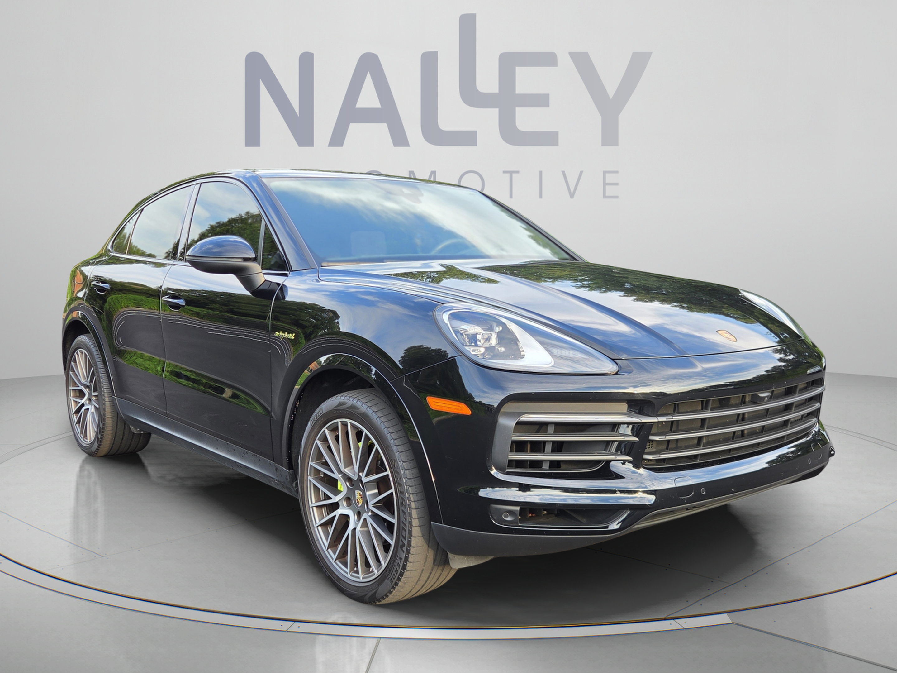 Used 2023 Porsche Cayenne Coupe AWD/4WD image 7