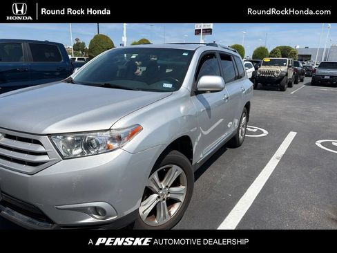 Used 2013 Toyota Highlander Limited FWD image 1