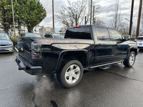 Used 2018 Chevrolet Silverado 1500 LT w/ LT Eassist Package image 6
