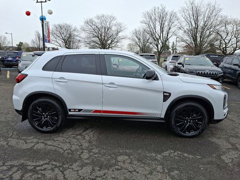 Used 2024 Mitsubishi Outlander Sport AWD image 7