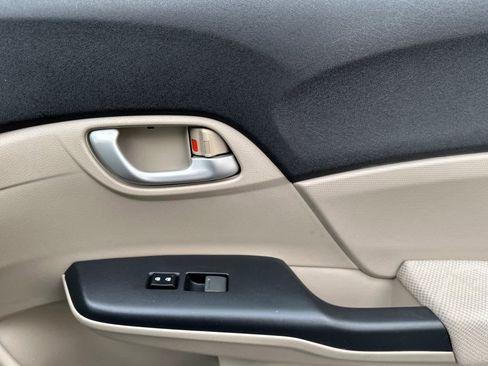 Used 2012 Honda Civic LX image 17