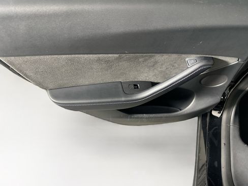 Used 2022 Tesla Model Y Performance image 25