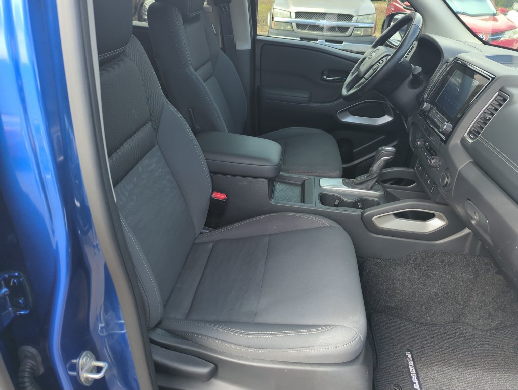 Used 2024 Nissan Frontier SV RWD image 35