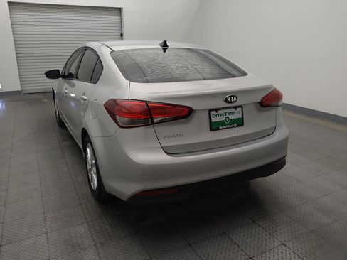 Used 2017 Kia Forte LX w/ LX Popular Package FWD image 6