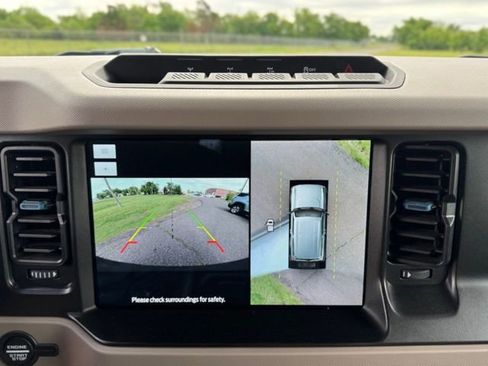 Used 2021 Ford Bronco Wildtrak AWD/4WD image 15