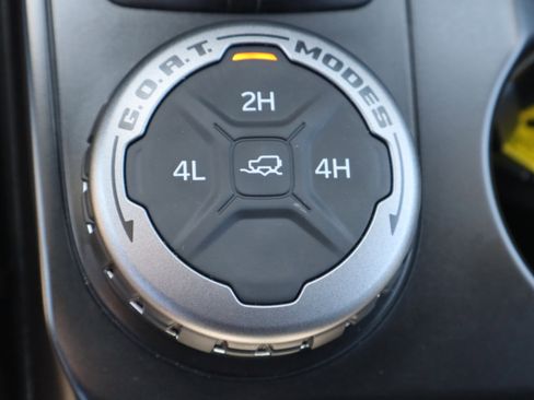 Used 2025 Ford Bronco Outer Banks AWD/4WD image 26