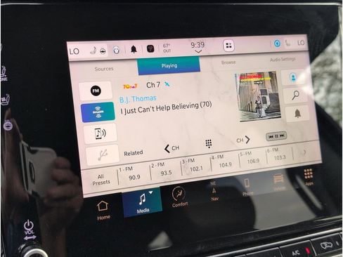 Used 2023 Jeep Wagoneer 4WD image 15