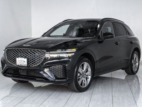 Used 2023 Genesis GV70 3.5T Sport AWD/4WD image 4