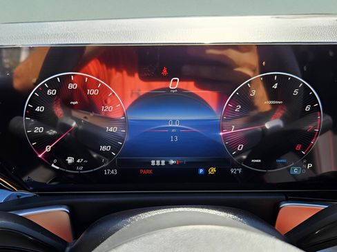 New 2026 Mercedes-Benz GLB 250 image 18