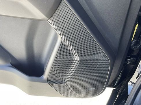 New 2025 GMC Canyon Elevation w/ Convenience Package image 17