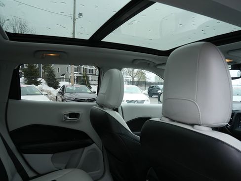 Used 2018 Jeep Compass Latitude w/ Popular Equipment Group image 26