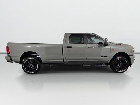 New 2026 RAM 2500 Big Horn AWD/4WD image 4