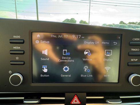 Used 2022 Hyundai Elantra SEL w/ Winter Weather Package image 14