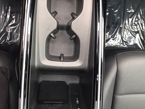 Used 2023 Volkswagen ID.4 Pro S Plus image 29