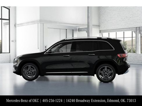 Used 2026 Mercedes-Benz GLB 250 image 33