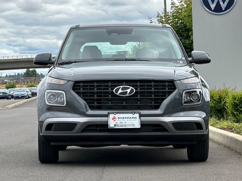 Used 2026 Hyundai Venue SE FWD image 8
