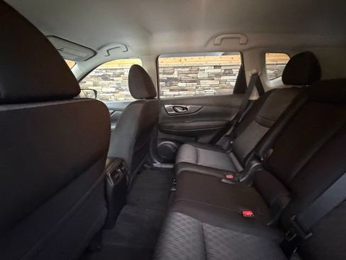Used 2017 Nissan Rogue S w/ S Appearance Package AWD/4WD image 29