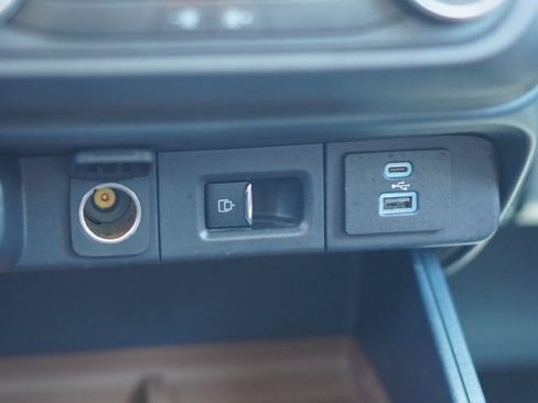 Used 2022 Ford Maverick Lariat FWD image 30