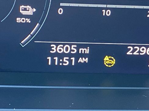 Used 2024 Audi Q4 e-tron Premium Plus w/ Premium Plus image 15