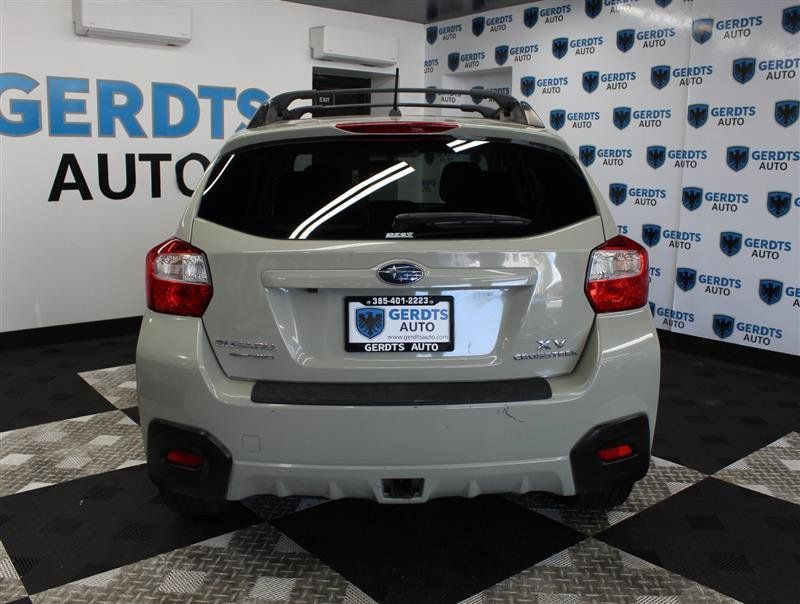 Used 2014 Subaru Crosstrek 2.0i Premium w/ Moonroof Package AWD/4WD image 3