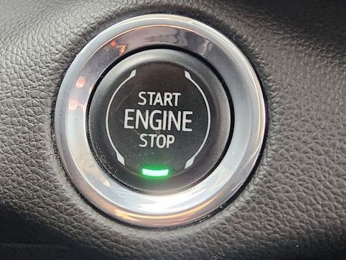 Used 2023 Buick Envision Preferred image 22