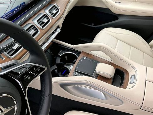 New 2026 Mercedes-Benz GLE 450 4MATIC image 8