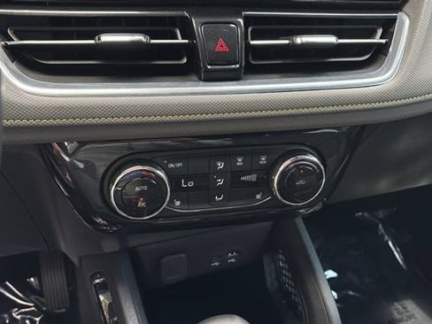 Used 2025 Chevrolet TrailBlazer ACTIV w/ Convenience Package AWD/4WD image 31