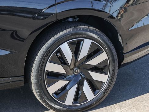 New 2026 Volvo EX90 Plus RWD image 10