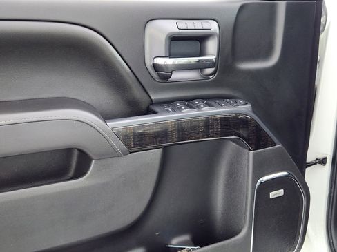 Used 2016 GMC Sierra 3500 Denali w/ Duramax Plus Package image 16