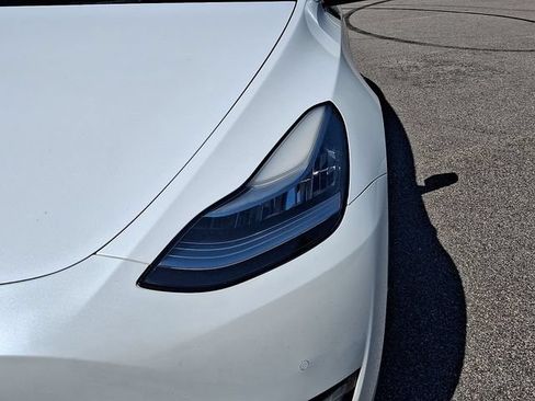 Used 2021 Tesla Model Y Long Range AWD/4WD image 9