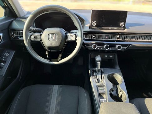 Used 2022 Honda Civic LX image 13