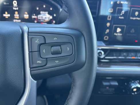 Used 2025 GMC Sierra 1500 Elevation image 19