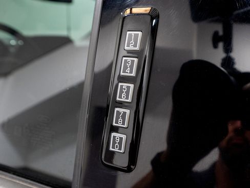 Used 2024 Ford F150 XLT image 12