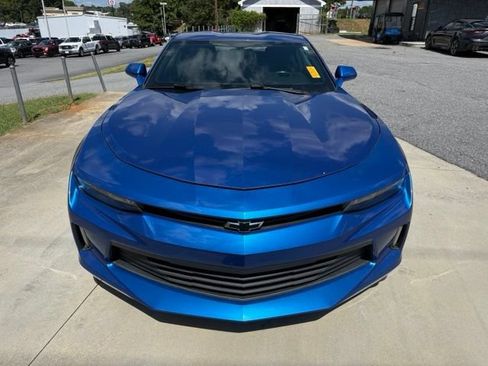 Used 2018 Chevrolet Camaro LT w/ Technology Package RWD image 2