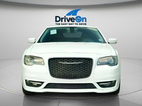 Used 2021 Chrysler 300 Touring L image 15