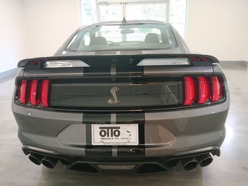 Used 2021 Ford Mustang Shelby GT500 w/ Technology Package RWD image 11