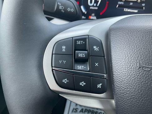 New 2026 Ford Explorer Active RWD image 19