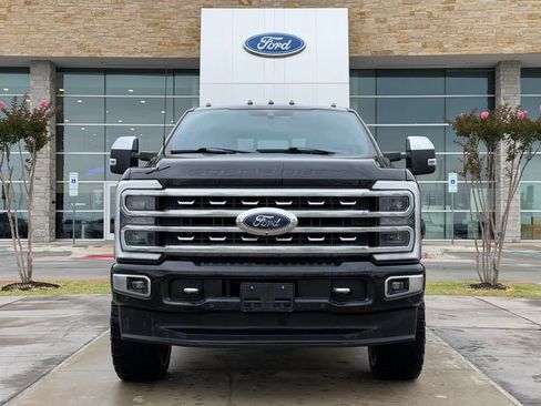 Used 2024 Ford F350 Platinum w/ FX4 Off-Road Package AWD/4WD image 2