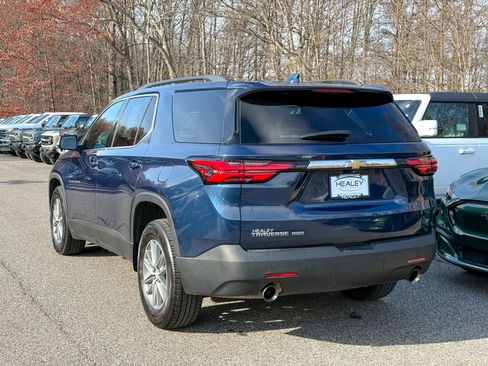 Used 2023 Chevrolet Traverse LT image 4