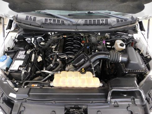 Used 2018 Ford F150 XLT w/ Heavy-Duty Payload Package image 18