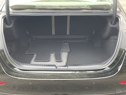 New 2026 Mercedes-Benz E 350 Sedan image 9