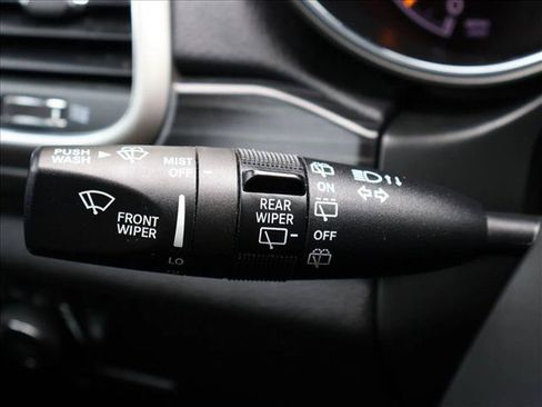 Used 2021 Jeep Grand Cherokee Laredo AWD/4WD image 15