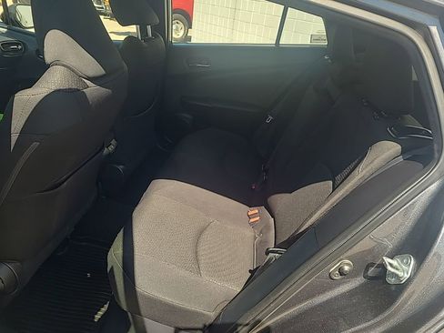 Used 2022 Toyota Prius LE image 14