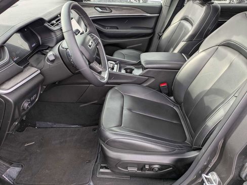 Used 2025 Jeep Grand Cherokee L Limited w/ Trailer Tow Package image 15