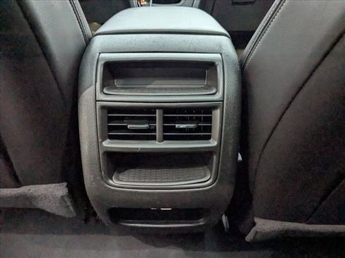 Used 2021 Cadillac XT5 Premium Luxury image 18