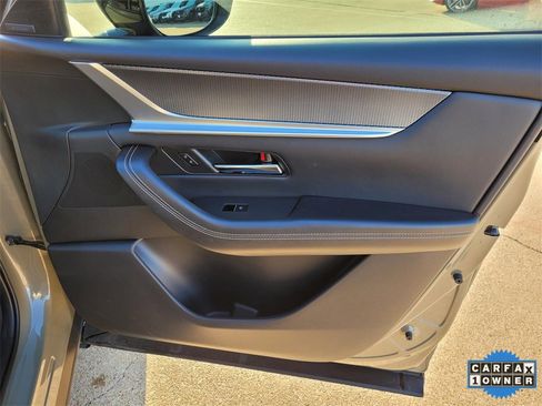 Used 2025 MAZDA CX-70 3.3 Turbo S w/ Premium Package image 8